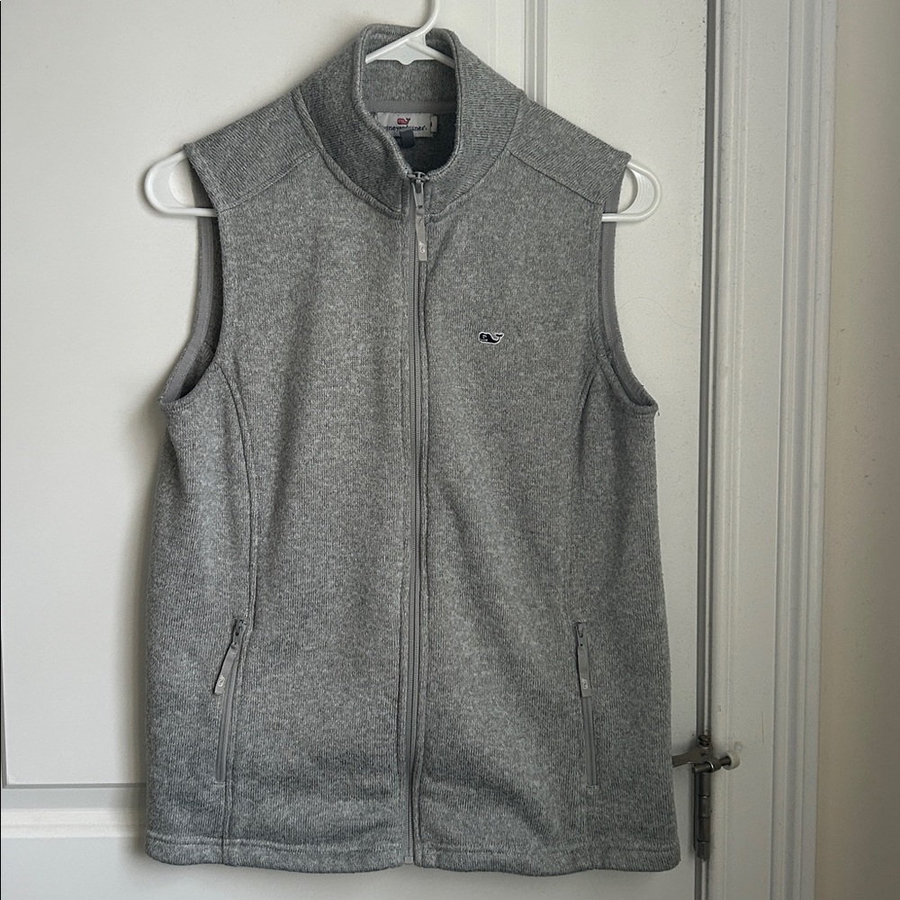 Vineyard Vines Vest medium